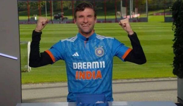 Thomas Muller receives surprise gift from Team India