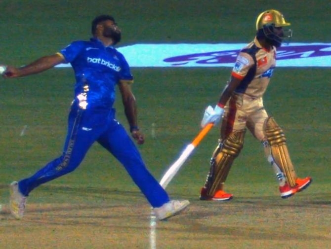 18 runs in 1 ball