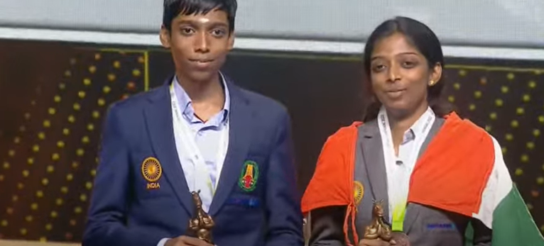 Praggnanandhaa with sister Vaishali and mother